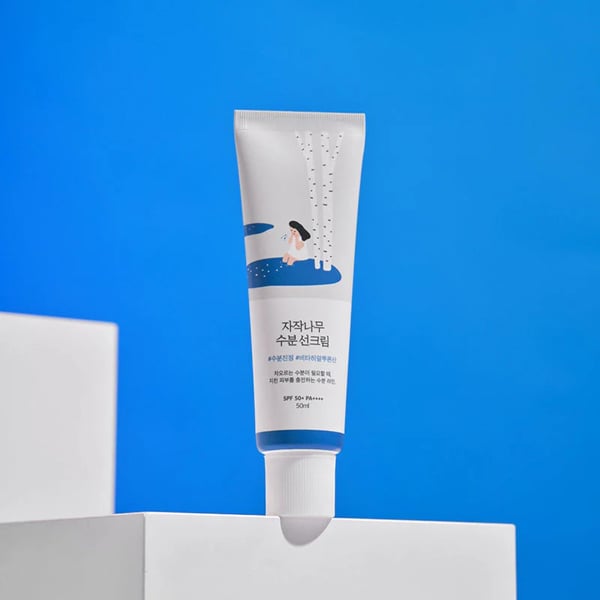 birch-moisturizing-sunscreen-spf-50-pa-round-lab-1-1296x-f5dc3daa-2b89-4ebf-9a59-b74633515c2f.webp