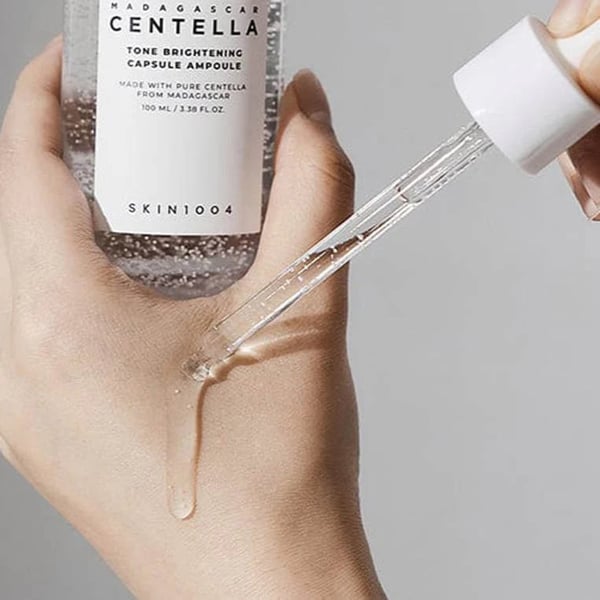 skin1004-ampoule-serum-50ml-tone-brightening-capsule-ampoule-texture-2048x-aeea6e09-fa12-4d2b-a36a-b.webp